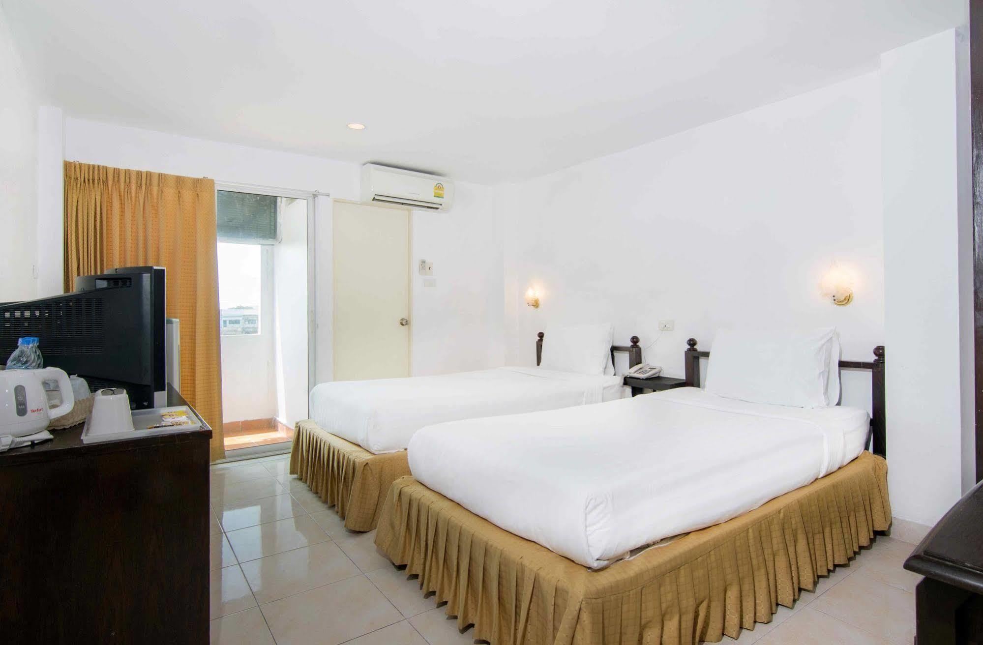 The Phoenix Hotel Bangkok - Suvarnabhumi Airport Exterior foto